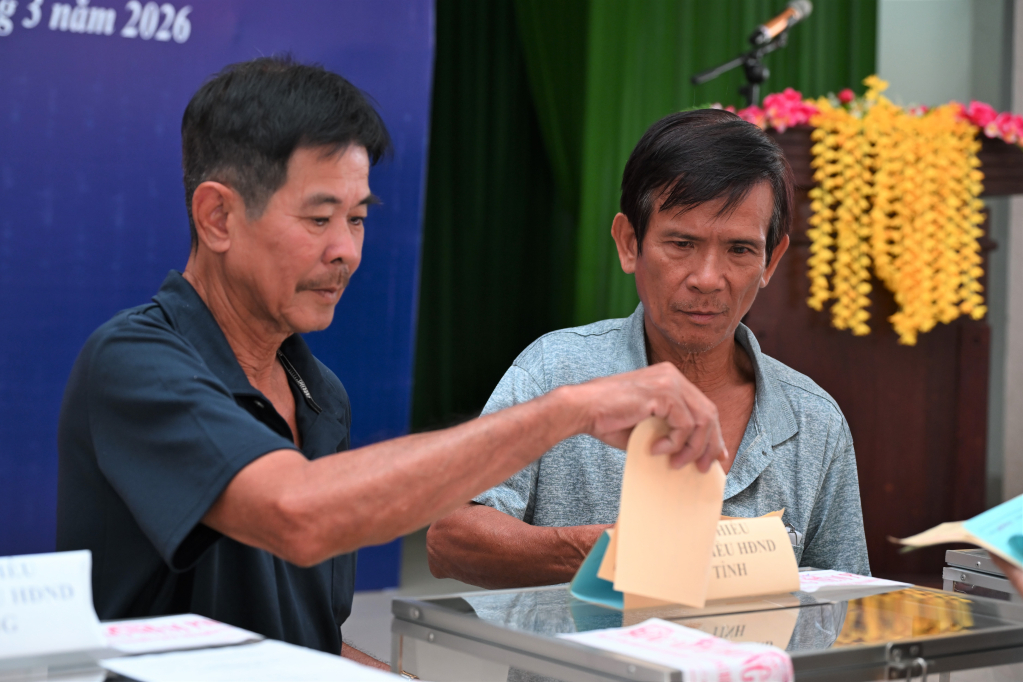 Cử tri Cần Thơ, Vĩnh Long, An Giang và Tây Ninh phấn khởi đi bỏ phiếu 45 CLIP: Rộn ràng ngày bầu cử tại Cần Thơ, Vĩnh Long, An Giang, Tây Ninh - Ảnh 47.