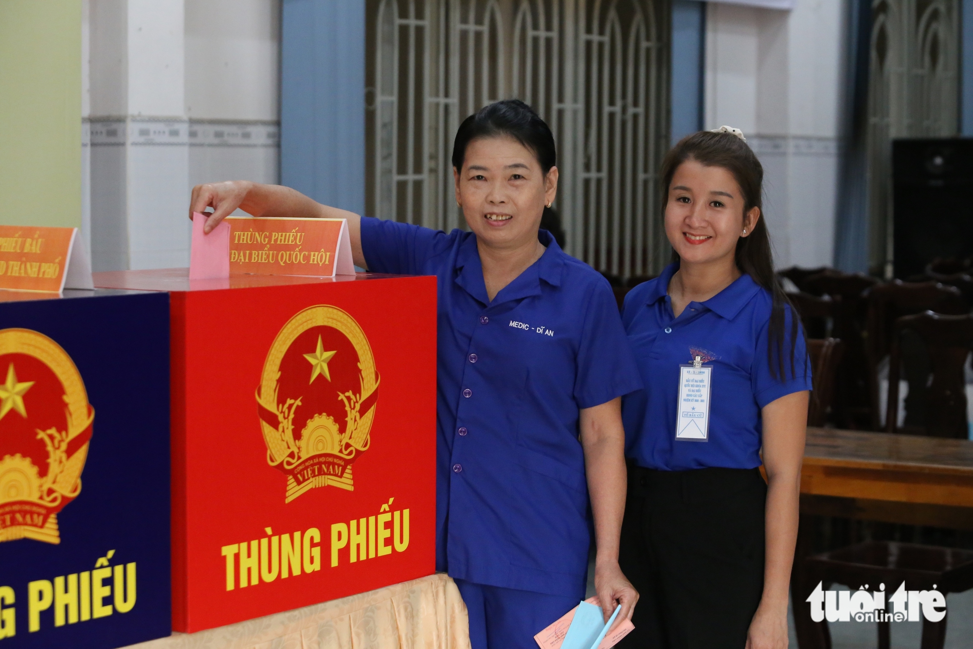 Lá phiếu gửi gắm niềm tin của công nhân, người dân TP.HCM 5 bầu cử - Ảnh 5.