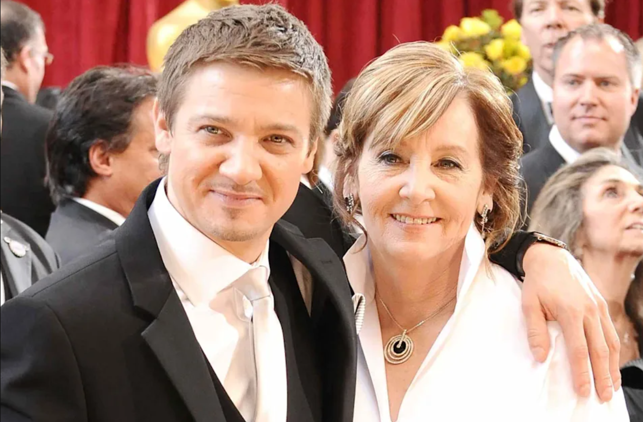 Tài tử Avengers nhận trát kiện dài 549 trang, phải ra hầu tòa- Ảnh 4.