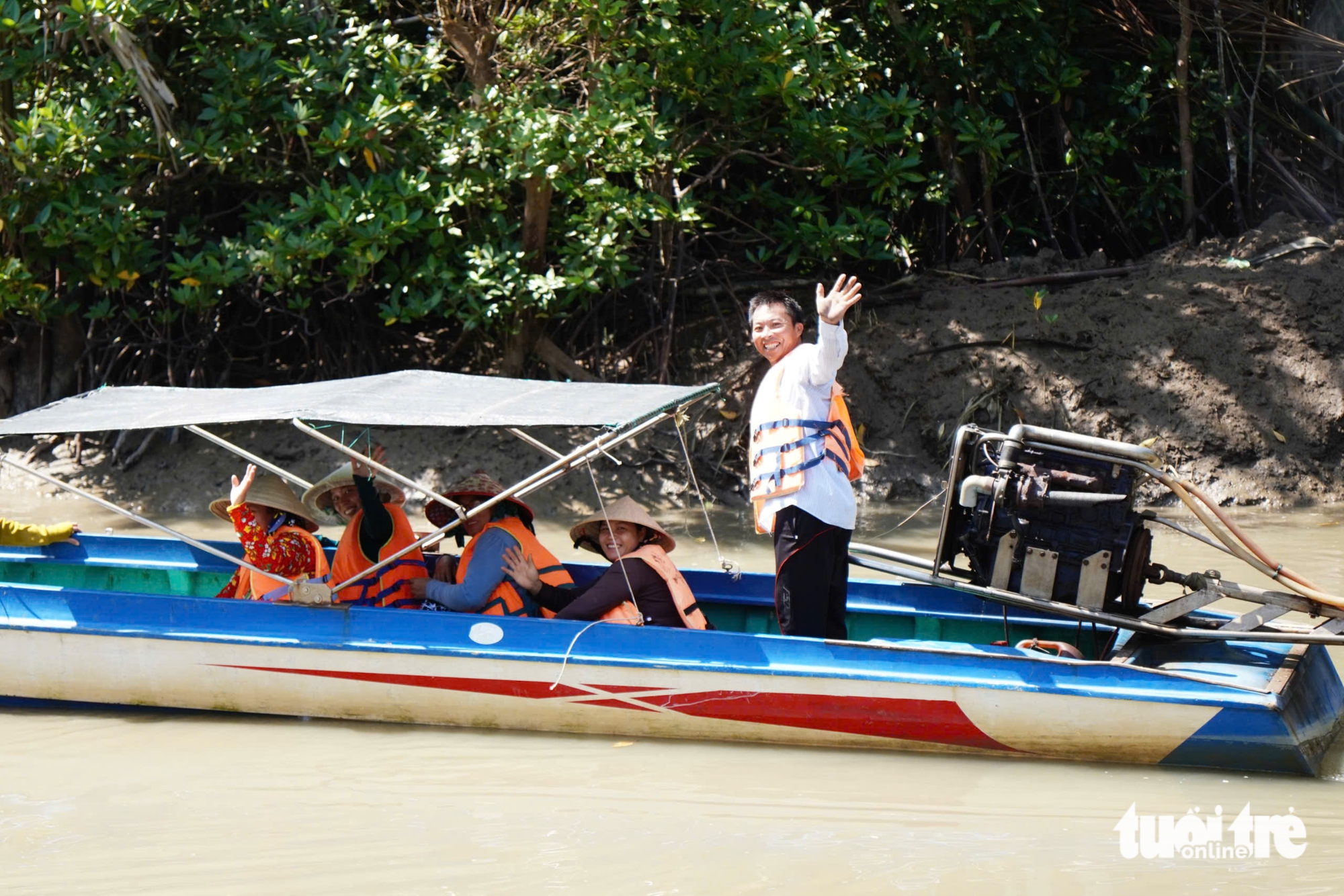 Rời chốt giữ rừng, vượt biển đi bầu cử ở xã đảo Thạnh An 4 Thiềng Liềng - Ảnh 4.