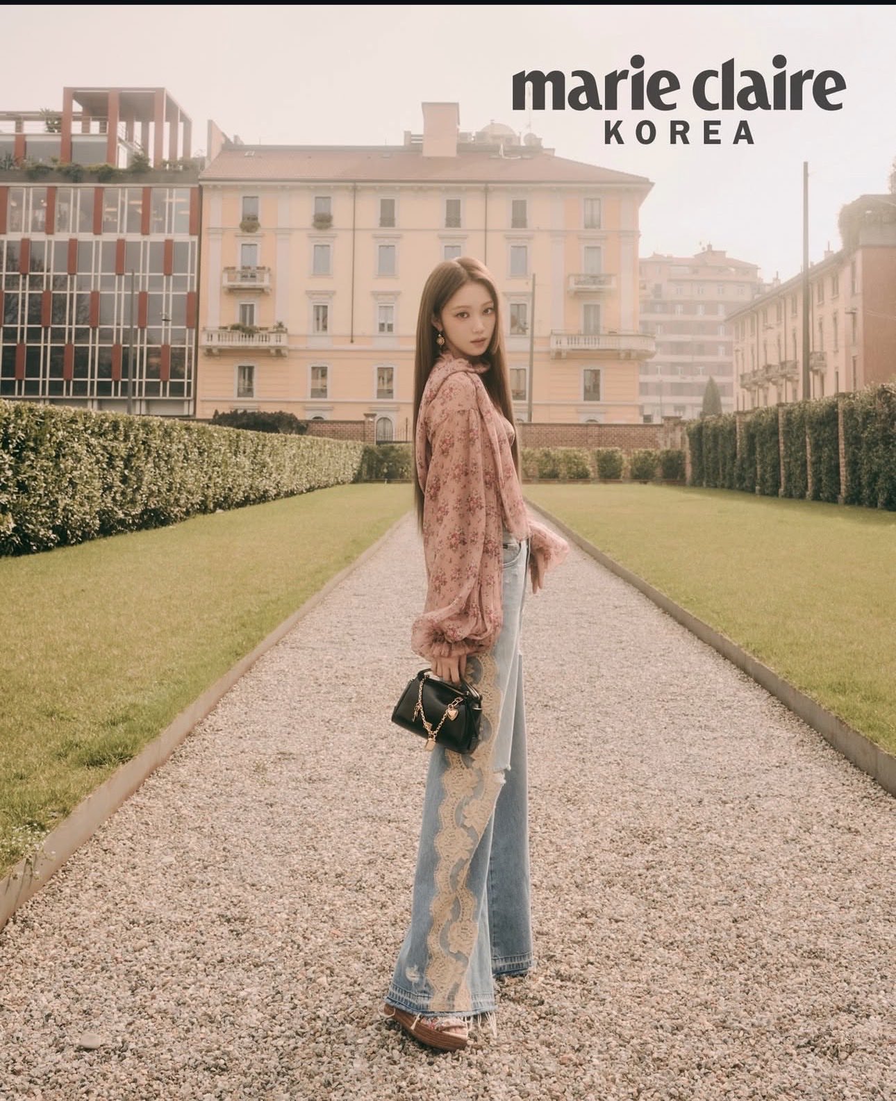 Lee Sung Kyung có loạt động thái muốn thay thế Moon Ga Young?- Ảnh 2.