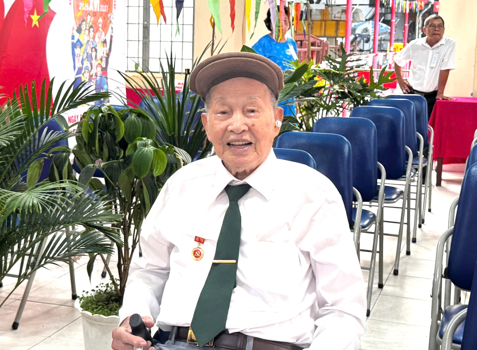 Câu chuyện xúc động của đại tá Nguyễn Văn Tàu 2 80 năm một lá phiếu: Câu chuyện xúc động của đại tá Nguyễn Văn Tàu - Ảnh 2.