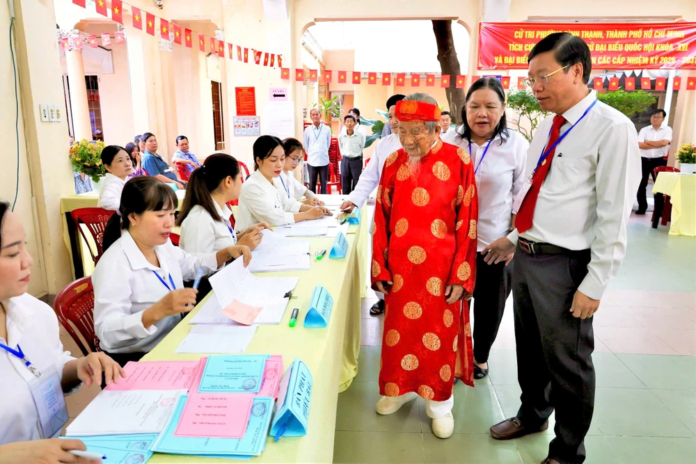 Nguyễn Đình Tư (12).jpg