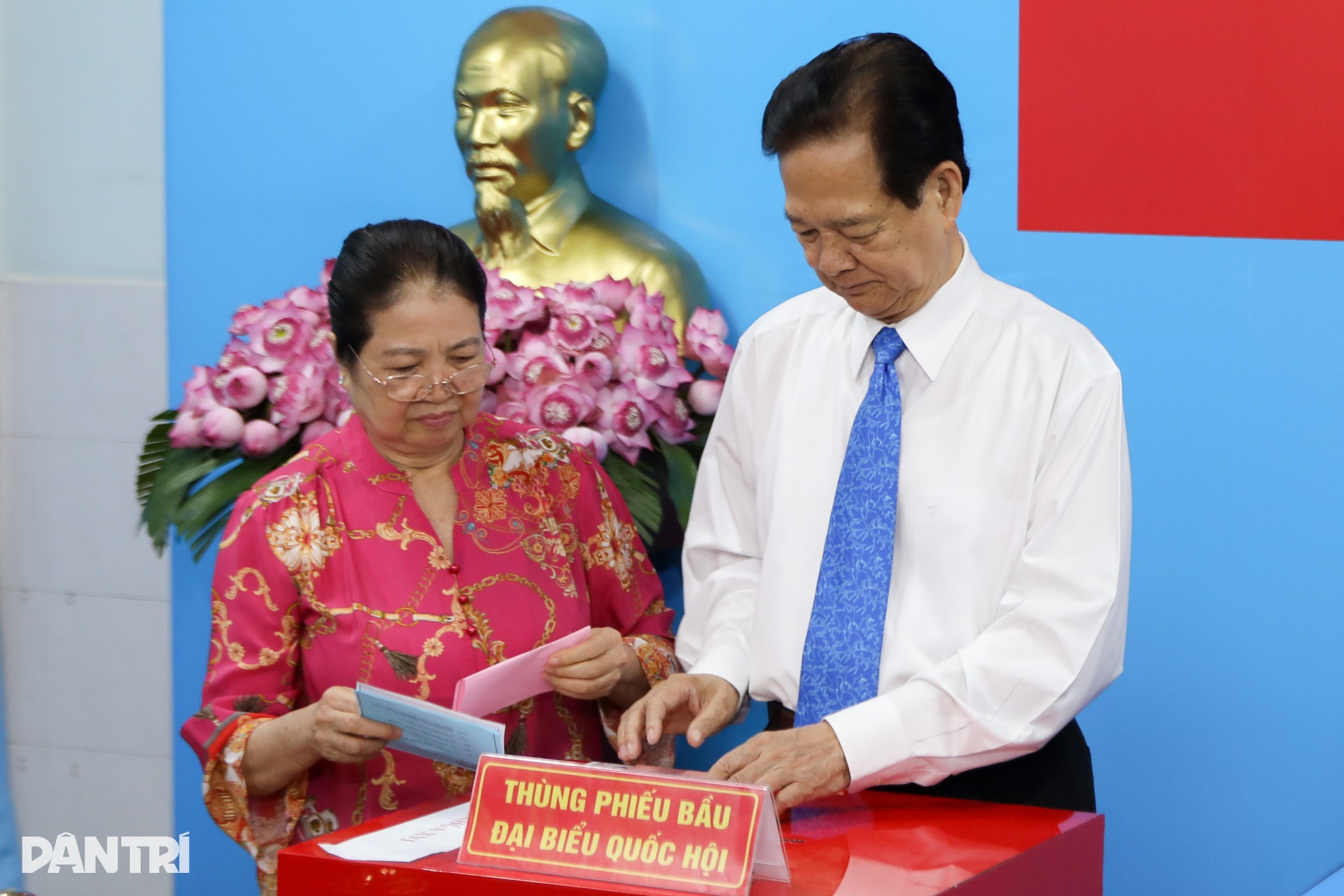 Lãnh đạo, nguyên lãnh đạo và hơn 9,6 triệu cử tri TPHCM đi bầu cử - 6