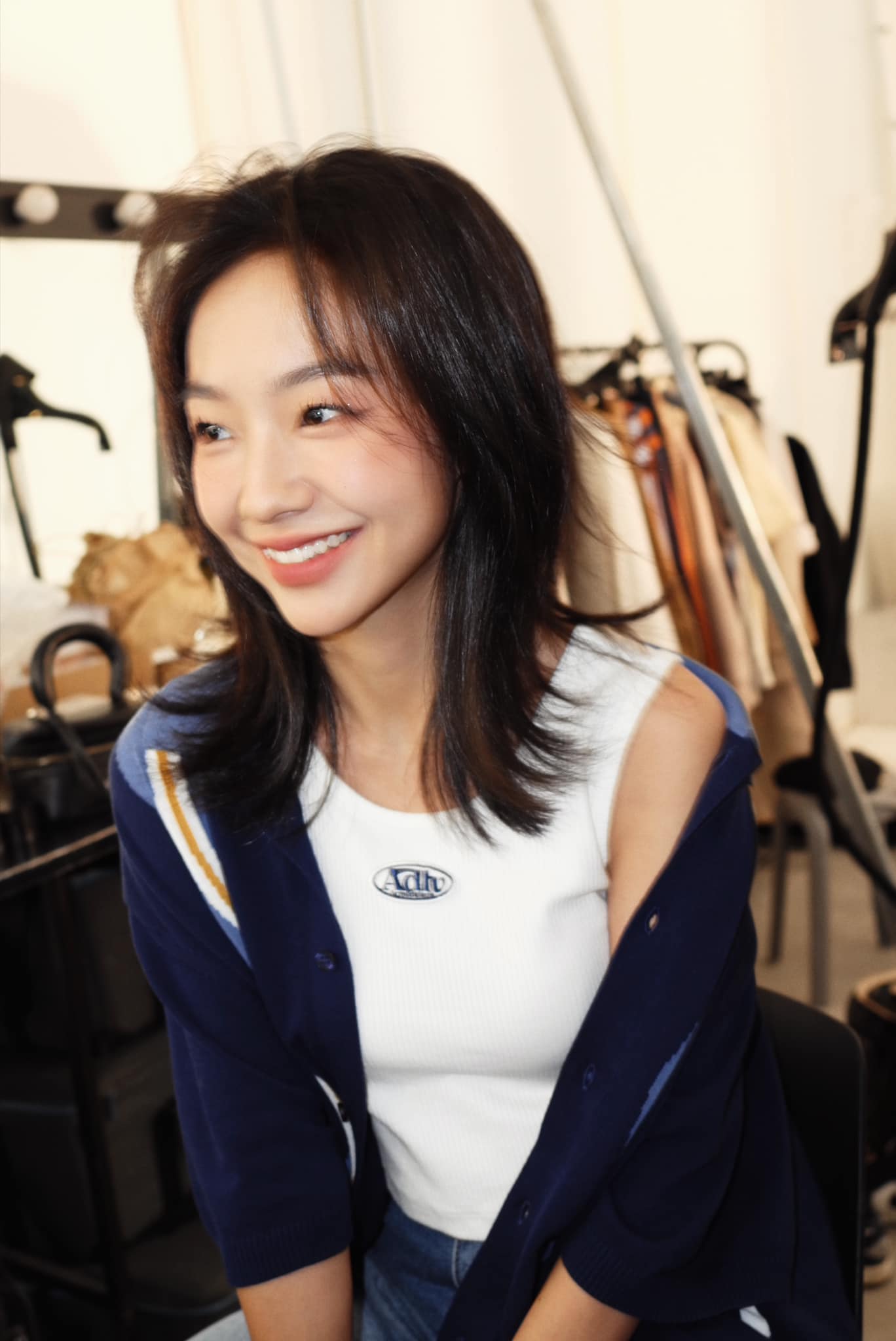 Nhan sắc khó tin của Đàm Tùng Vận Việt Nam: 30 tuổi mà như mới 15, chỉ cao 1m50 vẫn tuyệt đối điện ảnh- Ảnh 7.