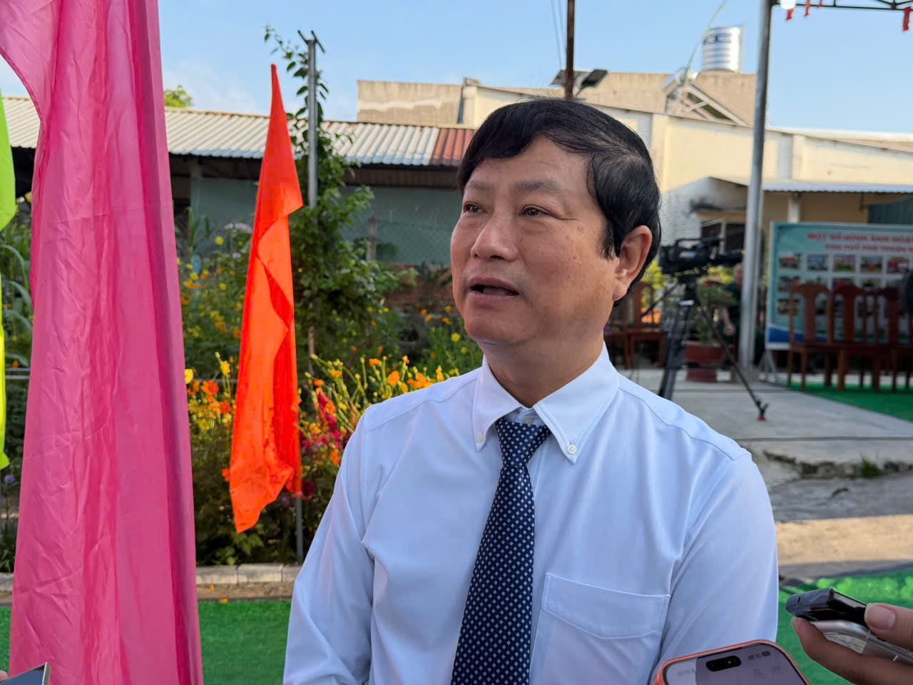 Chủ tịch HĐND TPHCM Võ Văn Minh giữ trọn lời hứa trong Bầu cử 2026 - Ảnh 5.