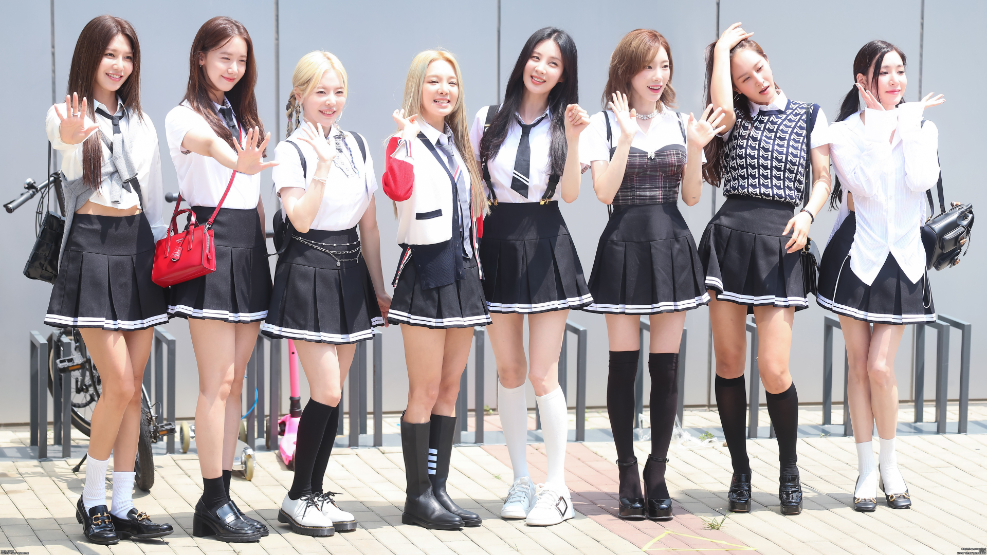 Mỹ nhân duy nhất “tham” center mà không ai ghét nổi, sống cuộc đời như công chúa ngôn tình- Ảnh 3.