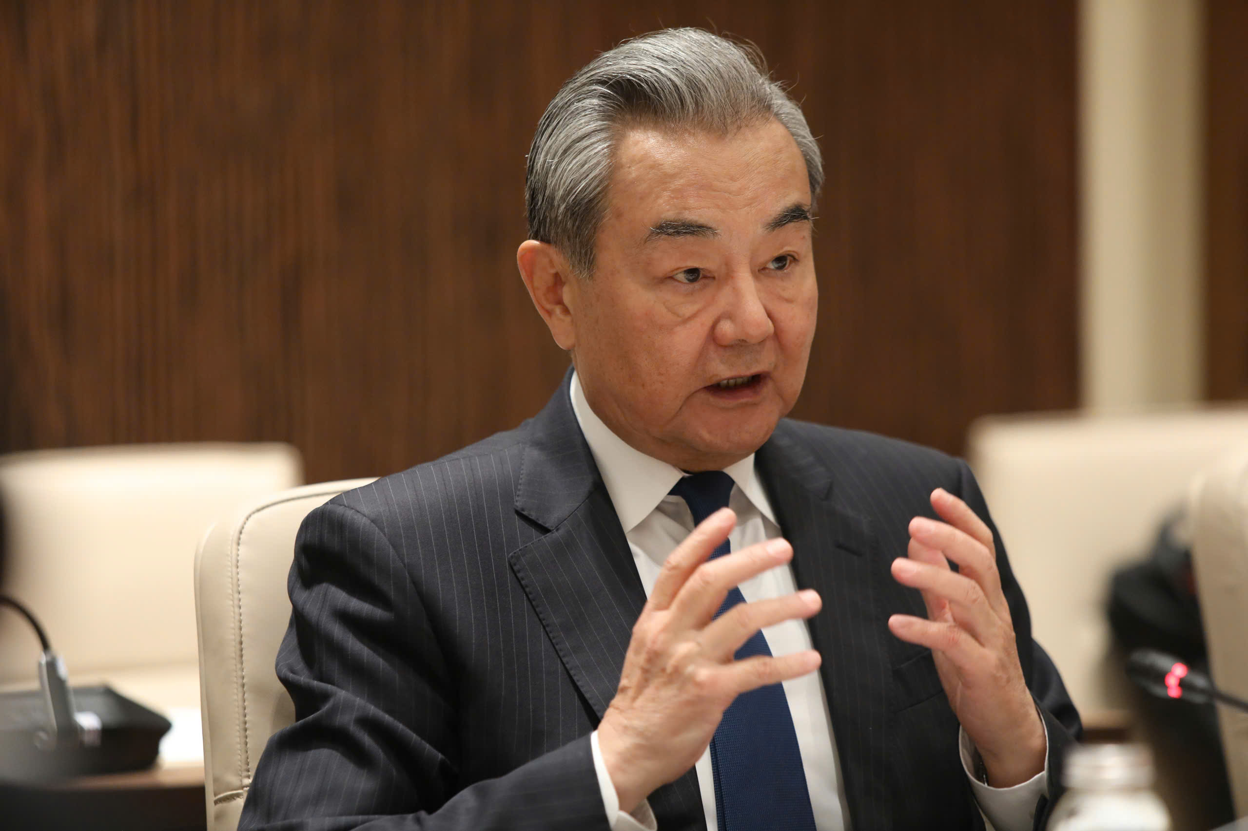 Ngoại trưởng Vương Nghị: Trung Quốc sẵn sàng cùng Việt Nam tăng cường tin cậy chiến lược - Ảnh 3.