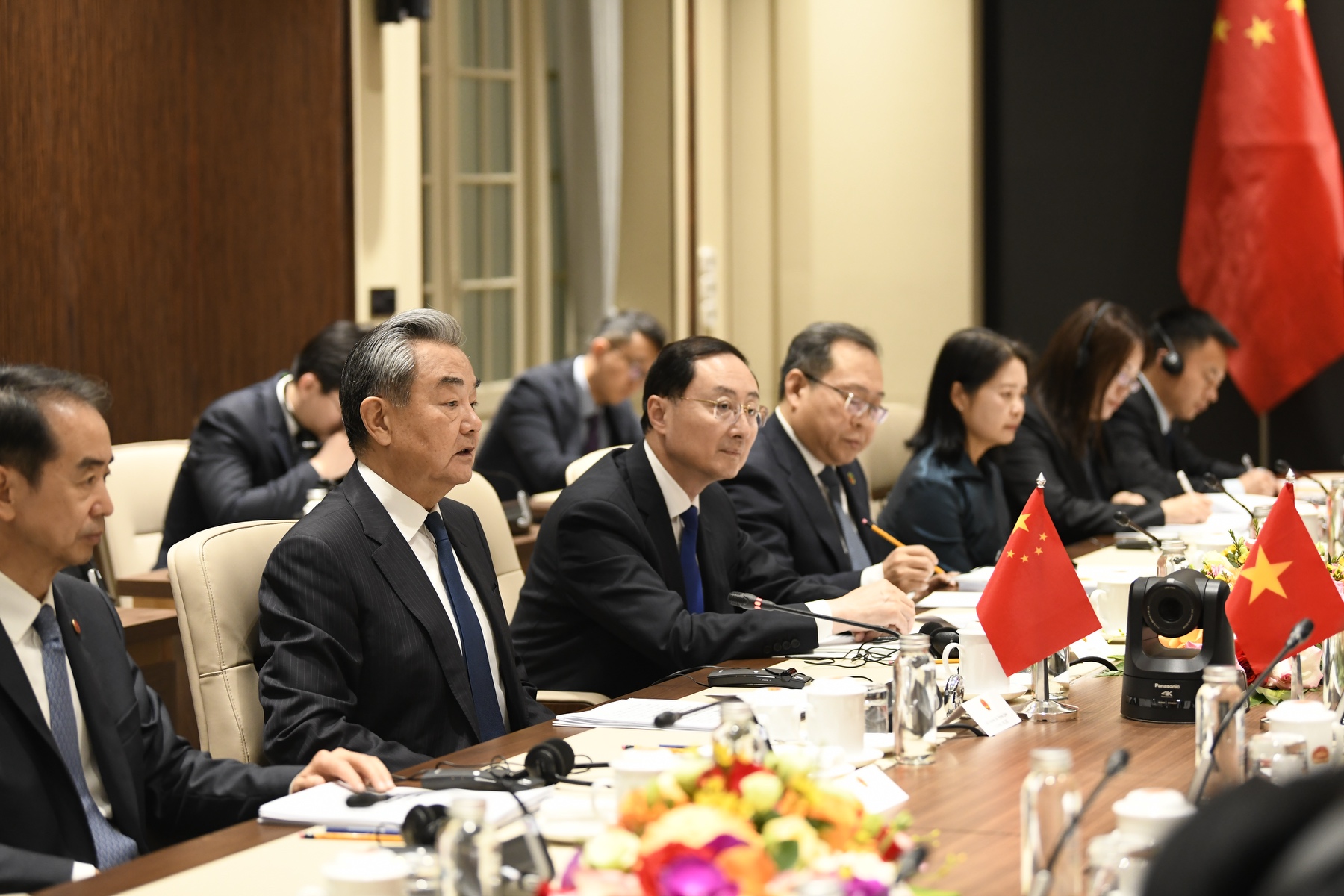 - Ảnh 6. - Ảnh 6.