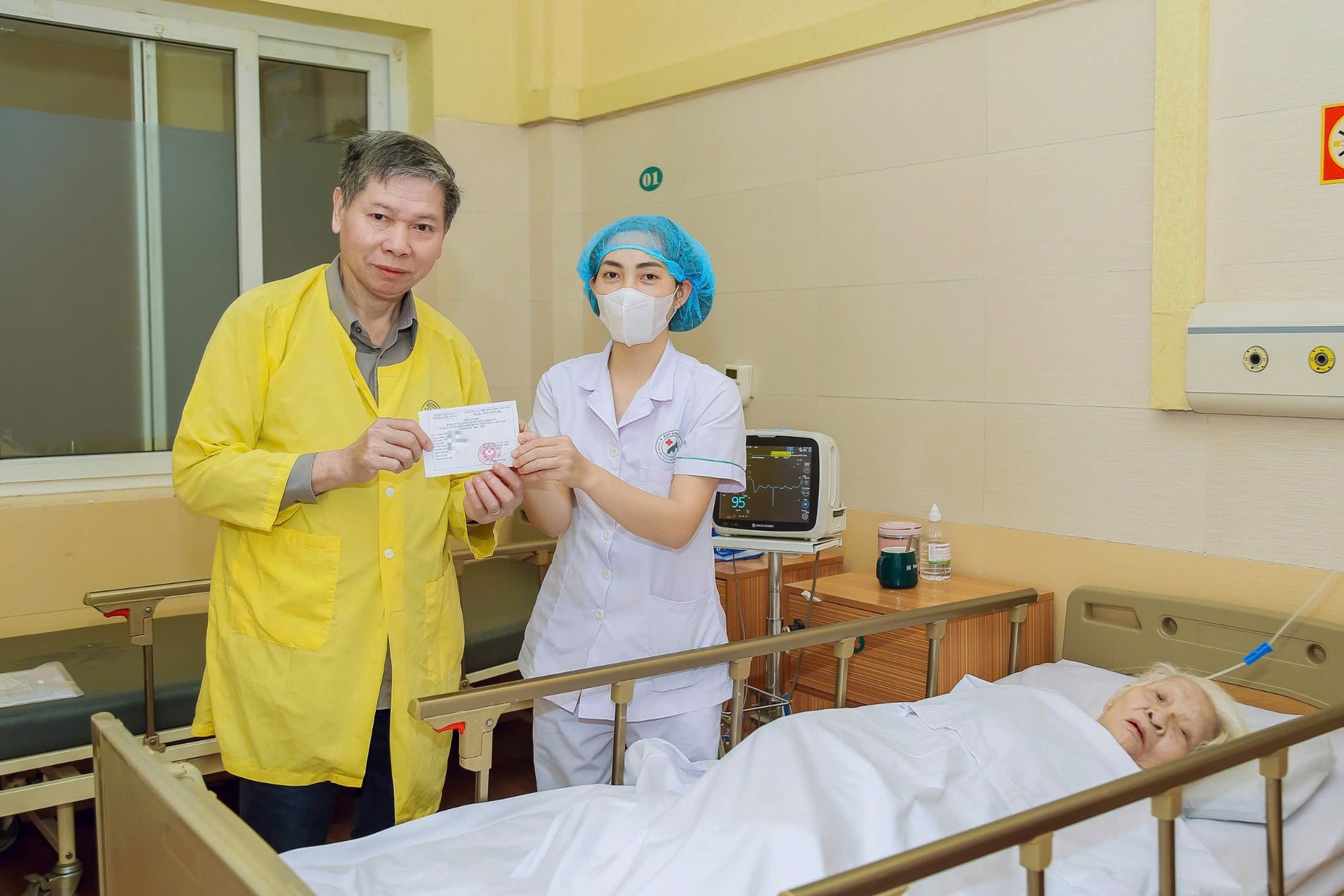 Những lá phiếu mang theo kỳ vọng của bệnh nhân hiểm nghèo - 2 Những lá phiếu mang theo kỳ vọng của bệnh nhân hiểm nghèo - 2