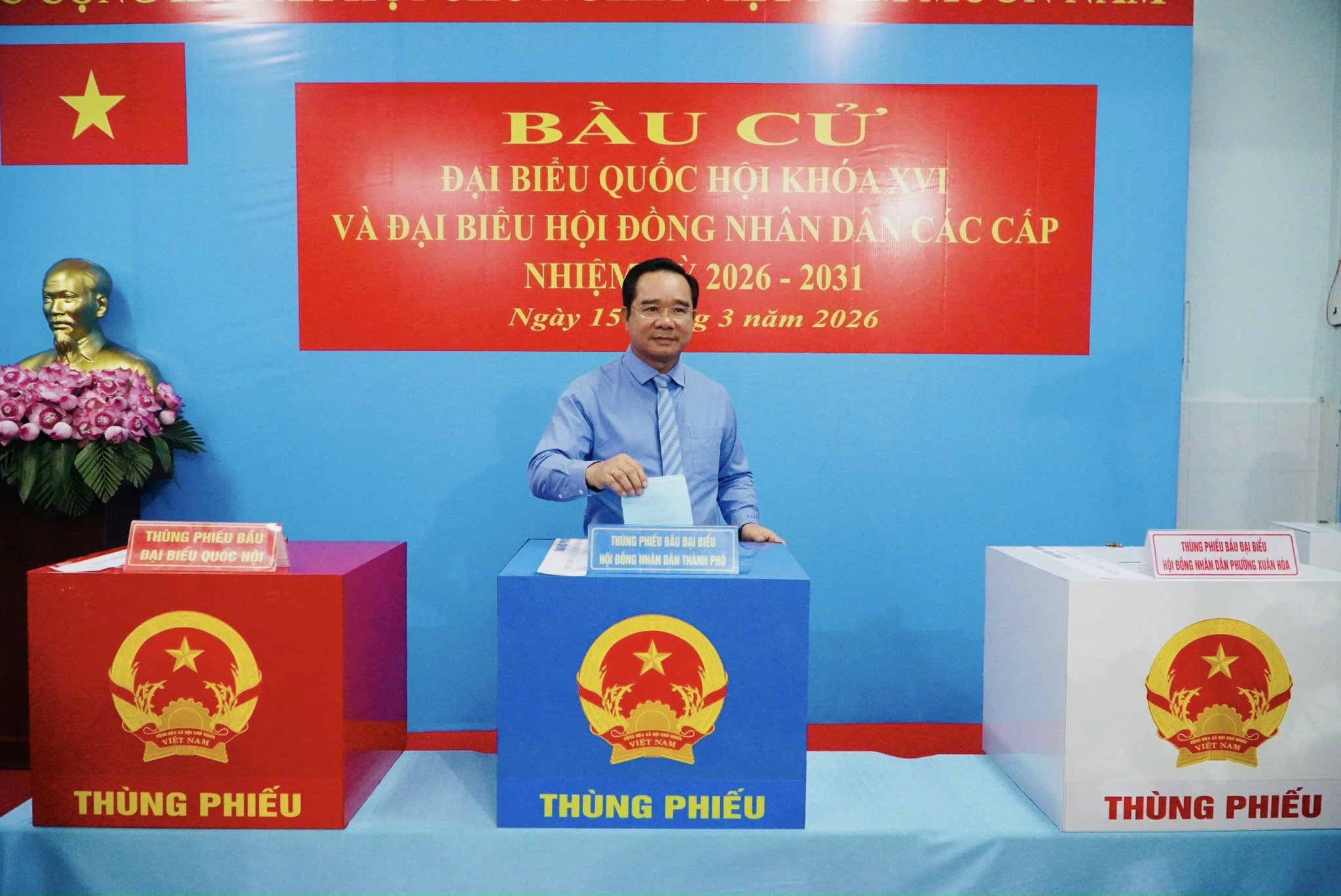 TP HCM: Tưng bừng 