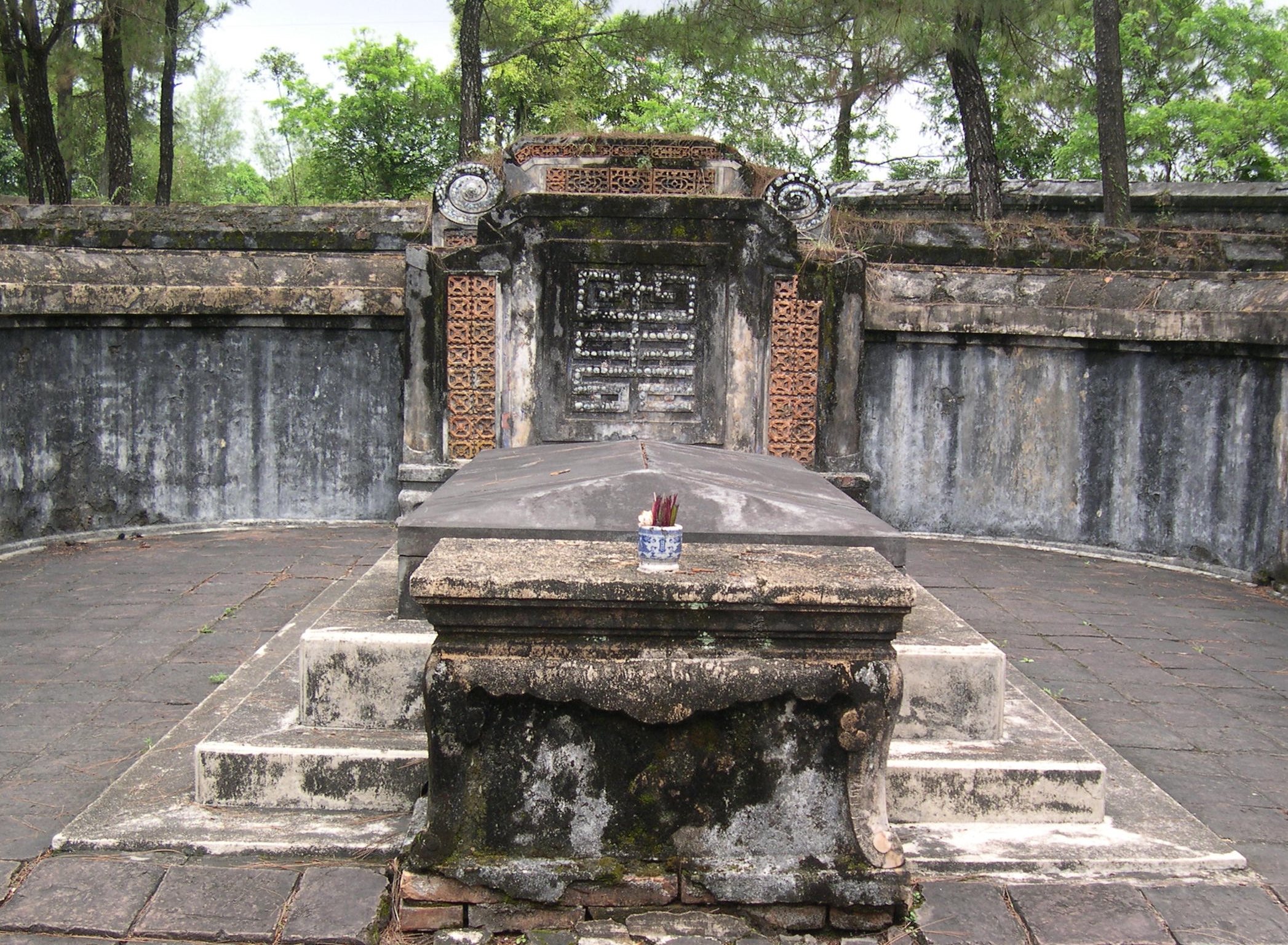 Góp nhặt tìm hiểu lịch sử Việt: Kế hoạch phế truất vua Hàm Nghi của Pháp- Ảnh 2.