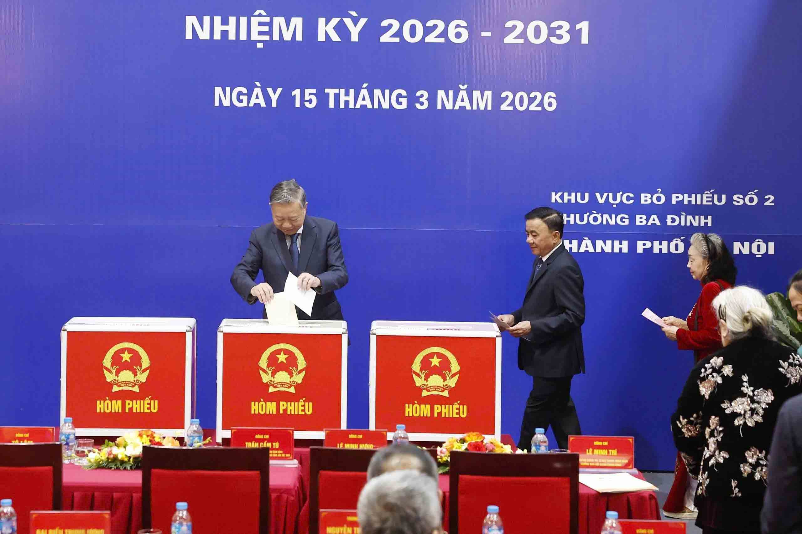 Ngày hội bầu cử 2026: Cử tri nô nức tham gia bầu cử trên khắp cả nước - Ảnh 2.
