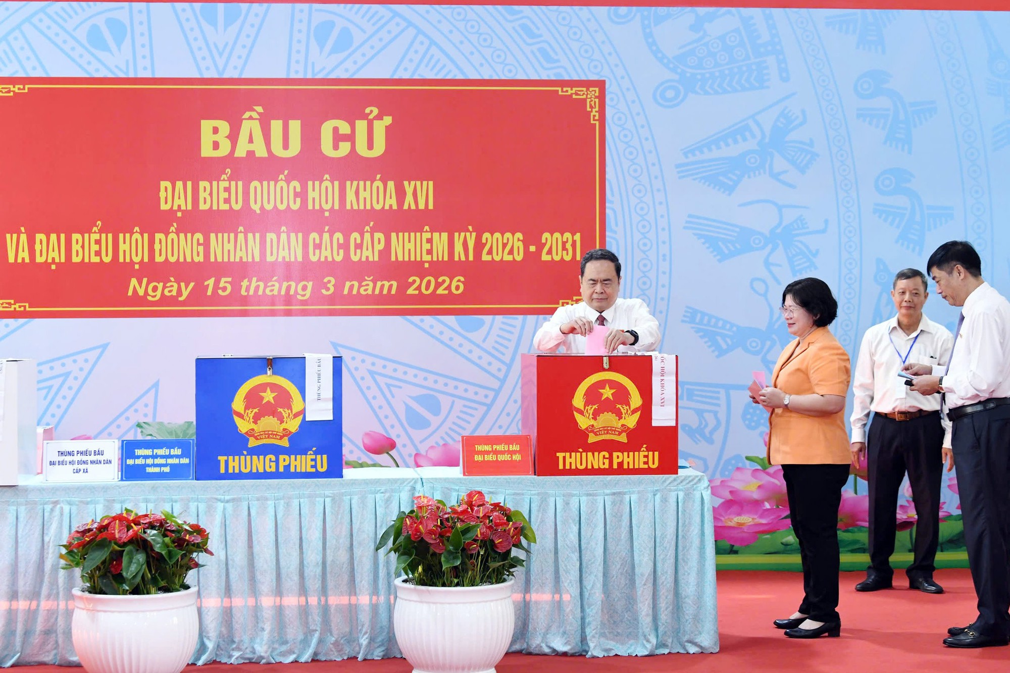 Chung sức đồng lòng kiến tạo tương lai - Ảnh 5.