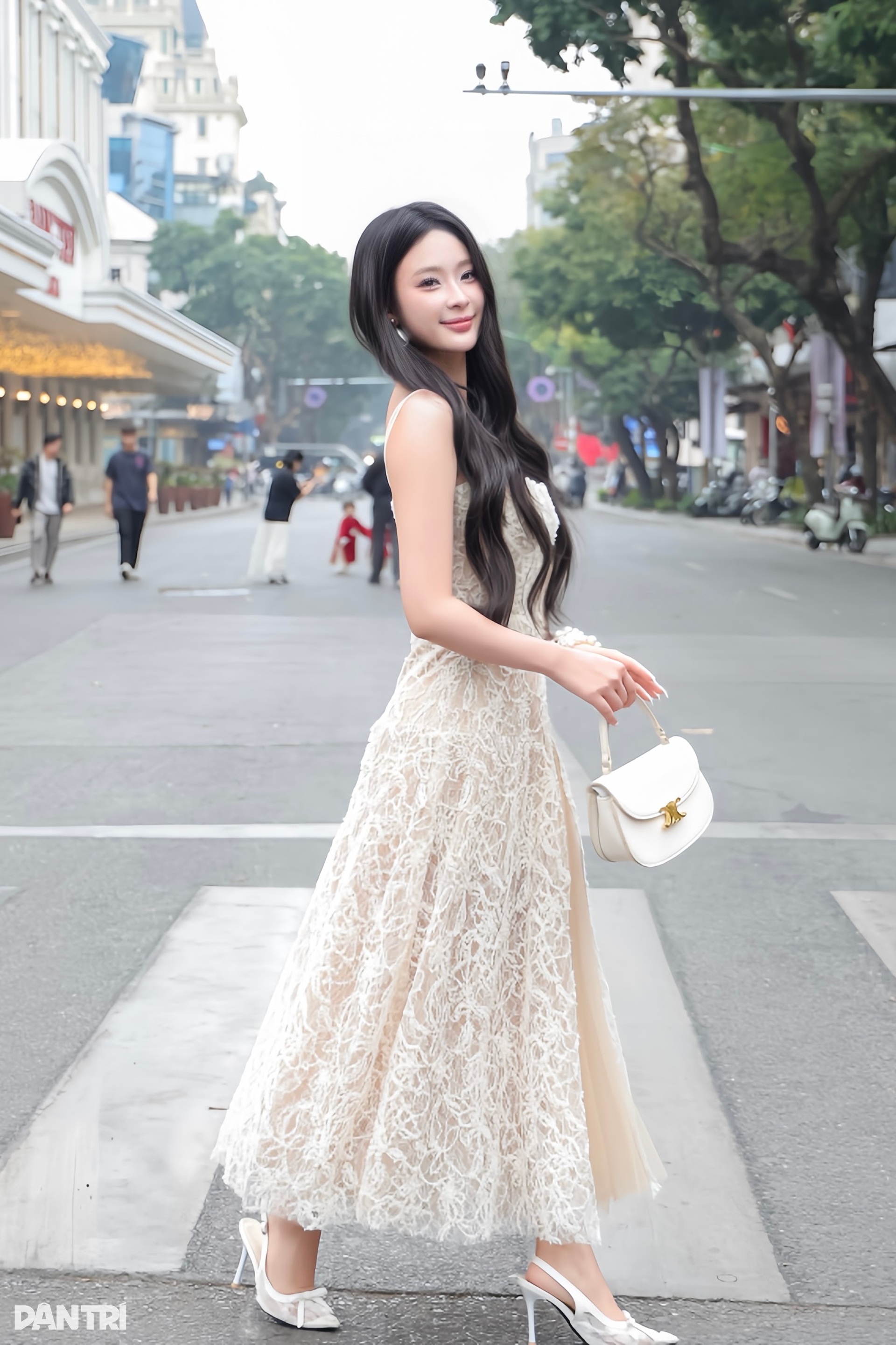 Diễn viên phim giờ vàng VTV gợi ý phong cách vừa gợi cảm, vừa thanh lịch - 4