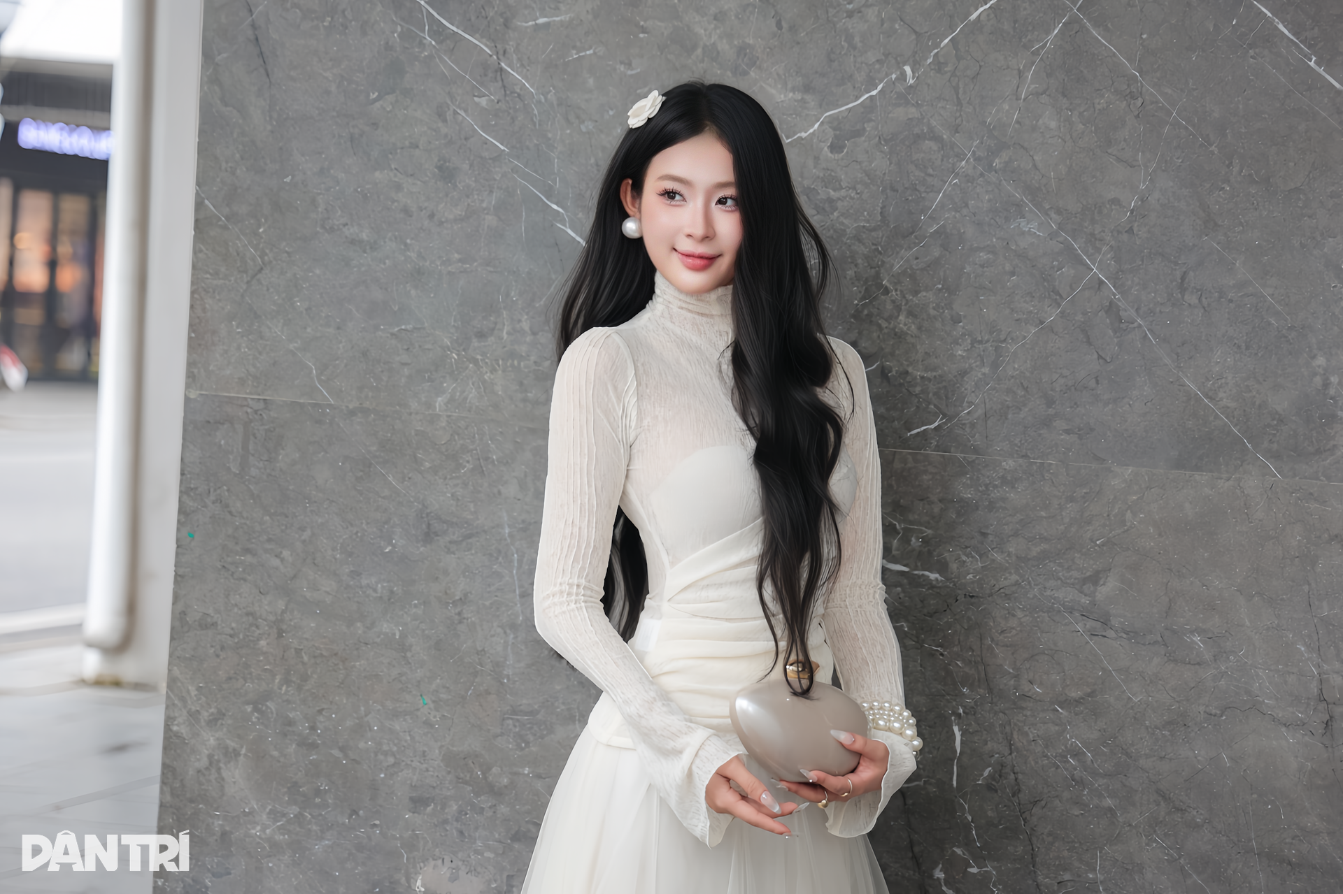 Diễn viên phim giờ vàng VTV gợi ý phong cách vừa gợi cảm, vừa thanh lịch - 7