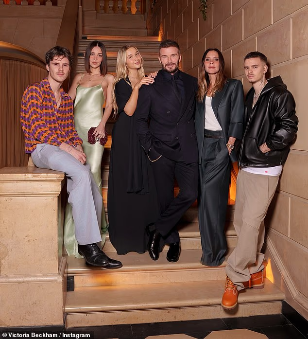 David Beckham khen Victoria là người mẹ tuyệt vời, con cả bất hiếu lại đá xoáy đủ đường- Ảnh 4.