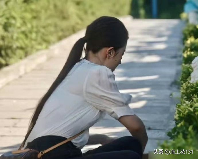 Bức ảnh vạch trần bí mật lớn nhất cuộc đời Lưu Diệc Phi: Chi 3,8 tỷ mỗi năm để che giấu- Ảnh 2.