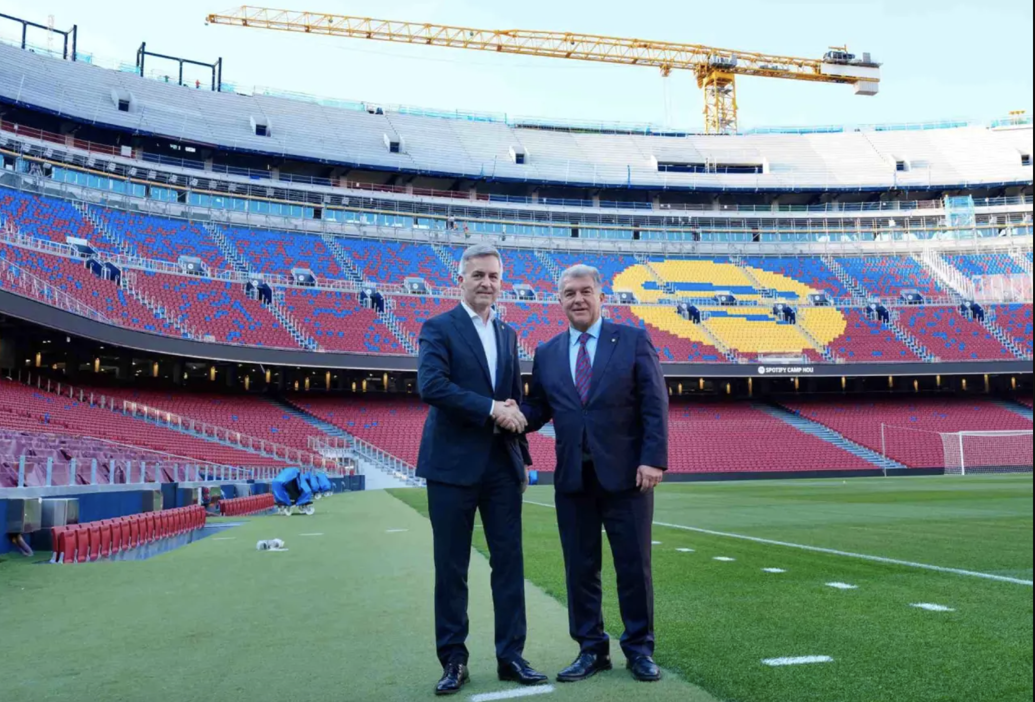 Laporta tái đắc cử chủ tịch nhiệm kỳ thứ tư, Barcelona mơ lên đỉnh châu Âu 3 Laporta tái đắc cử chủ tịch nhiệm kỳ thứ tư, Barcelona mơ lên đỉnh châu Âu - Ảnh 3.