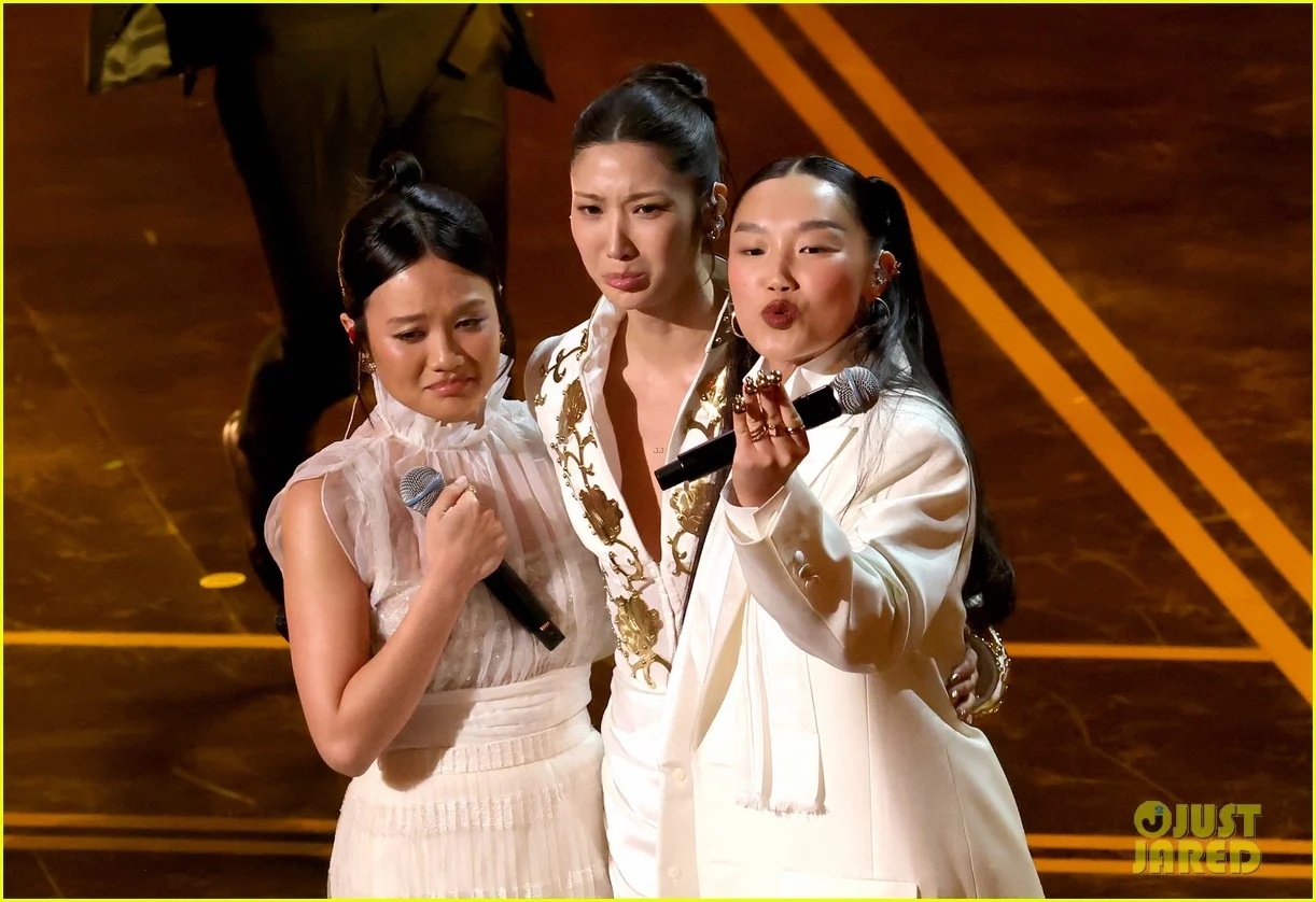 Lần đầu tiên trong lịch sử 1 ca khúc Kpop giành Oscar cho Bài hát phim hay nhất!- Ảnh 6.