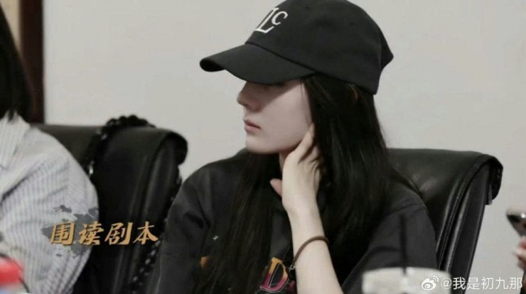 Top 10 nữ diễn viên Trung Quốc có gương mặt mộc đẹp nhất 4 Top 10 nữ diễn viên Trung Quốc có gương mặt mộc đẹp nhất - 3