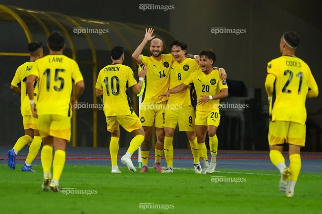 Các cầu thủ nhập tịch của Malaysia vẫn đang chịu án treo giò 1 năm của FIFA. Ảnh: EPA. nong-afc-len-tieng-ve-viec-doi-tuyen-malaysia-bi-cam-thi-dau (2).jpg