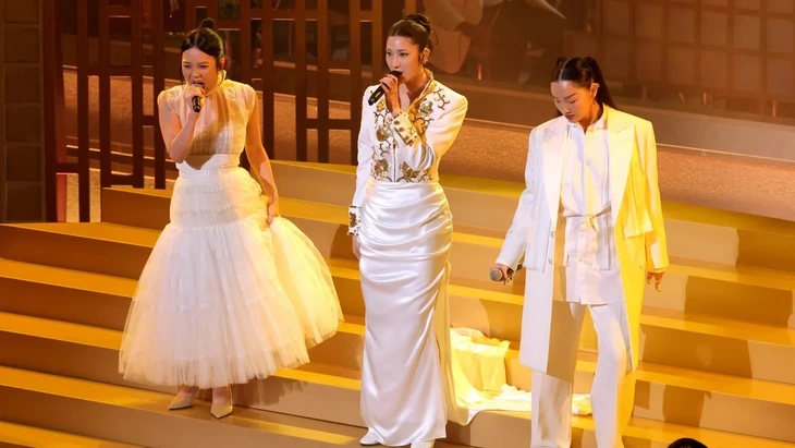 Phim Hàn là niềm tự hào của cả nước: 325 triệu người xem vô địch thế giới, nhận điểm cao ngất từ giới phê bình- Ảnh 4. Phim Hàn là niềm tự hào của cả nước: 325 triệu người xem vô địch thế giới, nhận điểm cao ngất từ giới phê bình- Ảnh 4.