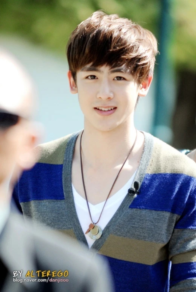 Nichkhun 2PM bị một người phụ nữ đeo bám về tận nhà lúc nửa đêm, còn liên tục chửi bới và hành hung- Ảnh 3.