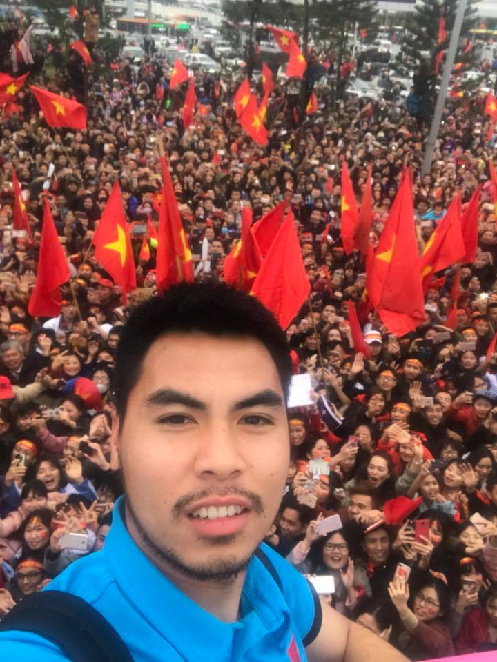 Độc lạ thiệp cưới Đức Huy - MC Mù Tạt: Như poster trận đấu, đội nhà trai lừng lẫy Thường Châu, nhà gái toàn gương mặt quen thuộc VTV- Ảnh 4.