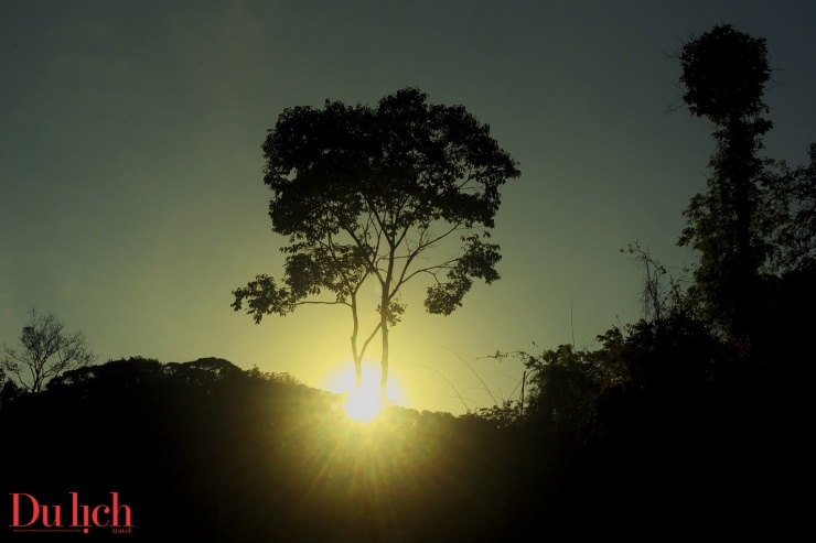 Hoàng hôn đầy chất thơ ở thiên đường nghỉ dưỡng Măng Đen 11 Hoàng hôn đầy chất thơ ở thiên đường nghỉ dưỡng Măng Đen - 10