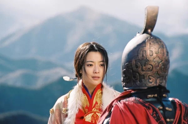 Mỹ nhân từ chối 3 bom tấn giúp Song Hye Kyo đổi đời: Nhan sắc out trình cả Hàn Quốc, cả đời không có đối thủ- Ảnh 4. Mỹ nhân từ chối 3 bom tấn giúp Song Hye Kyo đổi đời: Nhan sắc out trình cả Hàn Quốc, cả đời không có đối thủ- Ảnh 4.