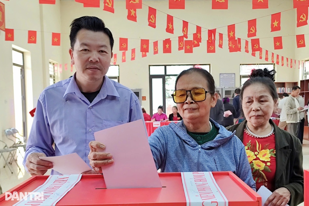 Ngôi nhà Nhân ái tiếp thêm niềm tin vào cuộc sống của bà lão nghèo - 4