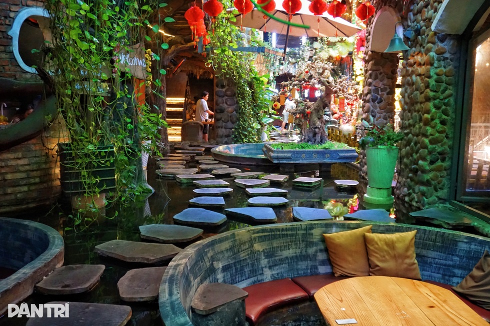 Dựng quán cà phê hang động ở Đồng Nai, chủ quán sợ... khách đông - 7