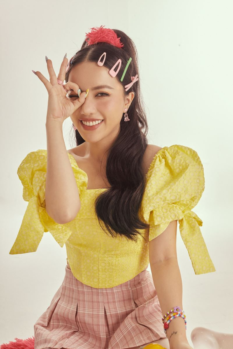 Mỹ nhân Việt chật vật, phải bán hàng online làm nhạc đã đổi đời: Concert cháy vé, fan tranh từng suất tham dự- Ảnh 4.