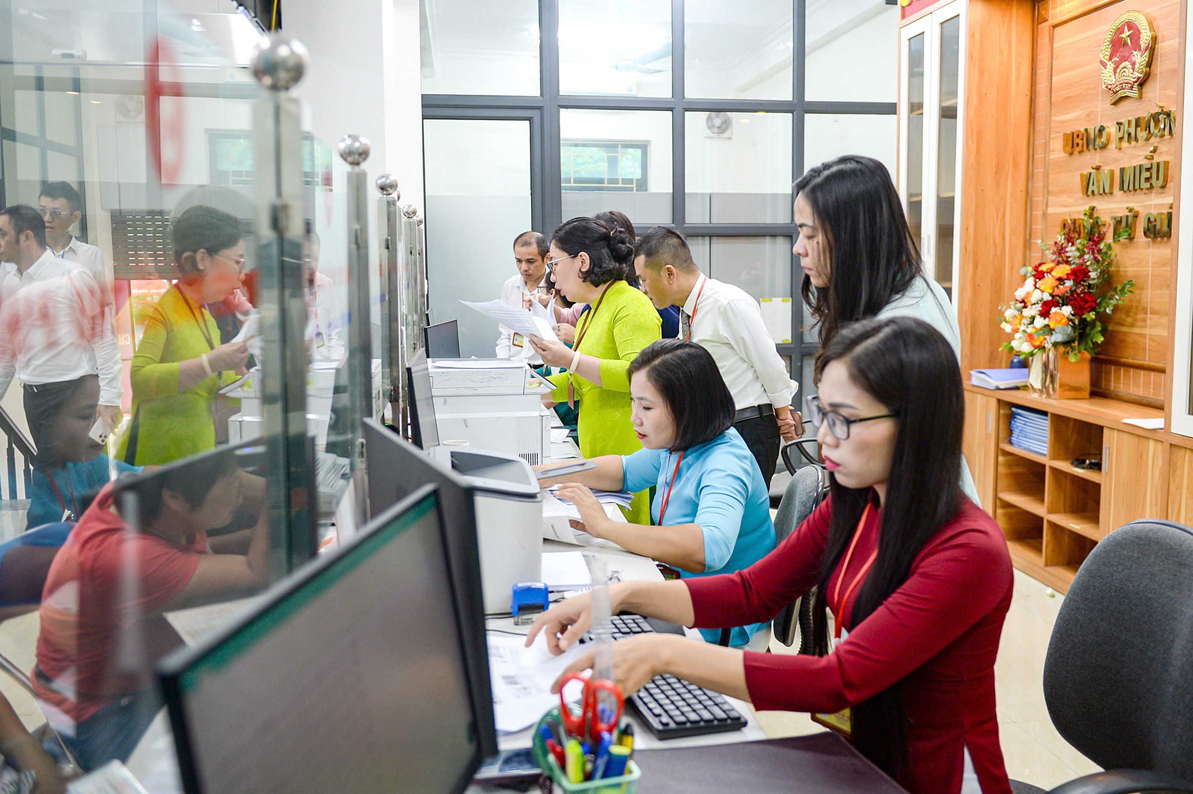 Thu hút nhân tài làm công chức 5 Thu hút nhân tài làm công chức - Ảnh 5.