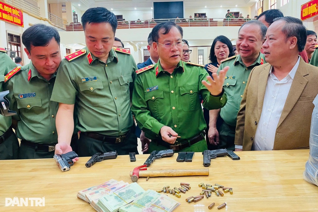 Vụ cướp ngân hàng ở Gia Lai: Chia mỗi đối tượng 900 triệu đồng mua vàng - 2