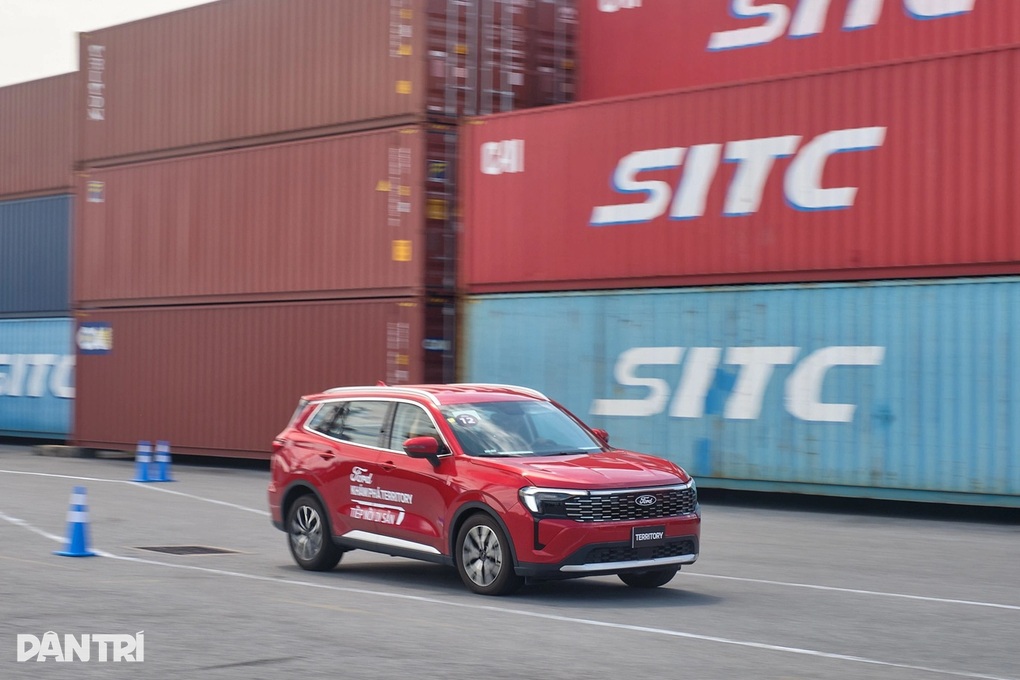 Destinator khan hàng với tùy chọn màu “hot”, khách phải chờ đến giữa năm - 4