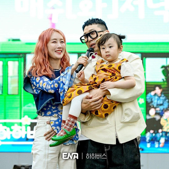 Con gái mắc bệnh hiếm, sao nam Running Man quyết định thay đổi cuộc đời- Ảnh 3.