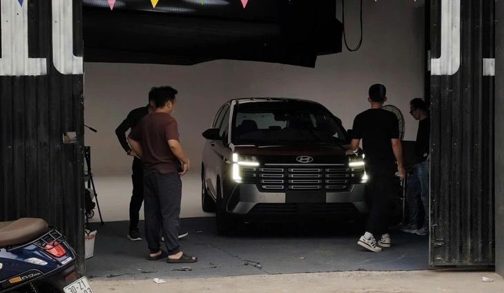 Hyundai Stargazer 2026 chạy thử ở Việt Nam: Giá dự kiến từ 500 triệu, màn lớn, có ADAS đấu Xpander 2 Hyundai Stargazer - Ảnh 2.