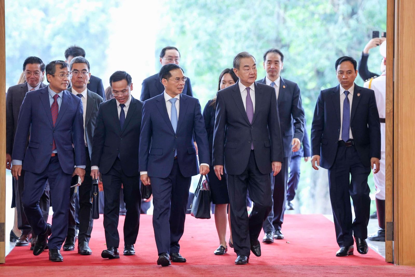 Phiên họp lần thứ 17 Ủy ban chỉ đạo hợp tác song phương Việt Nam - Trung Quốc - Ảnh 4.