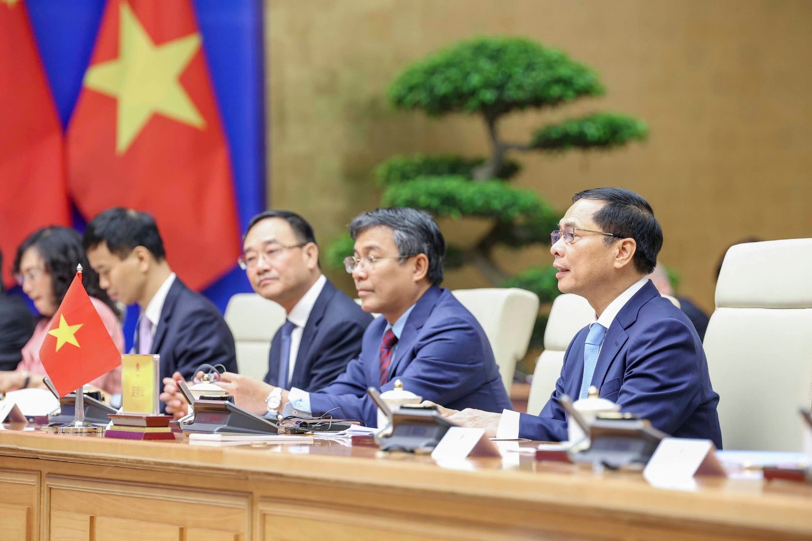 Phiên họp lần thứ 17 Ủy ban chỉ đạo hợp tác song phương Việt Nam - Trung Quốc - Ảnh 9.