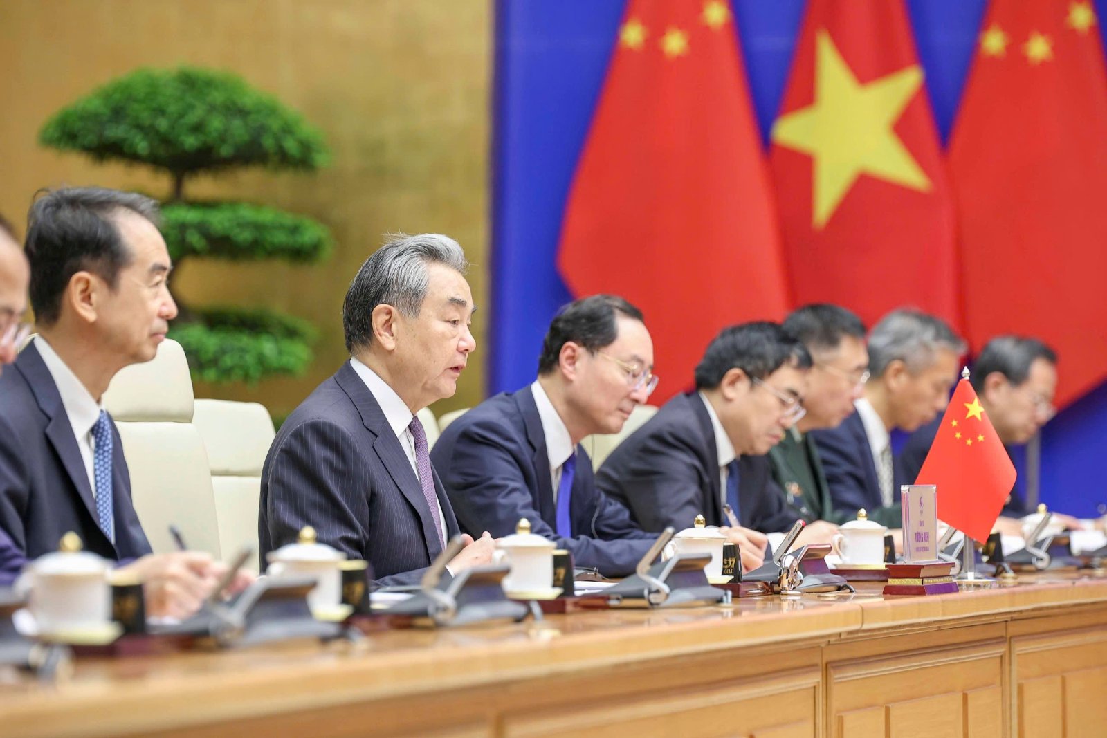 Phiên họp lần thứ 17 Ủy ban chỉ đạo hợp tác song phương Việt Nam - Trung Quốc - Ảnh 12.