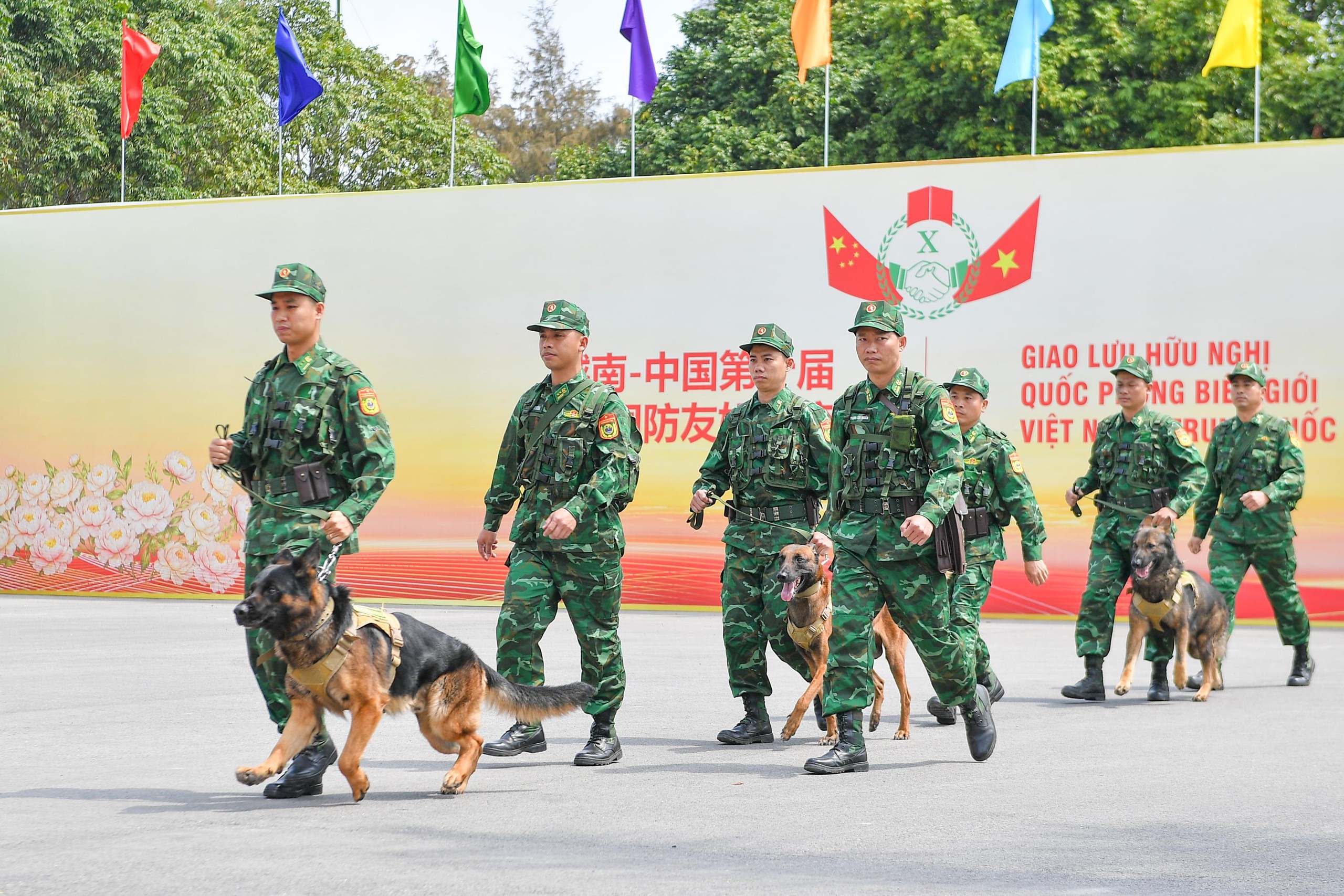 Trung Quốc - Ảnh 3.