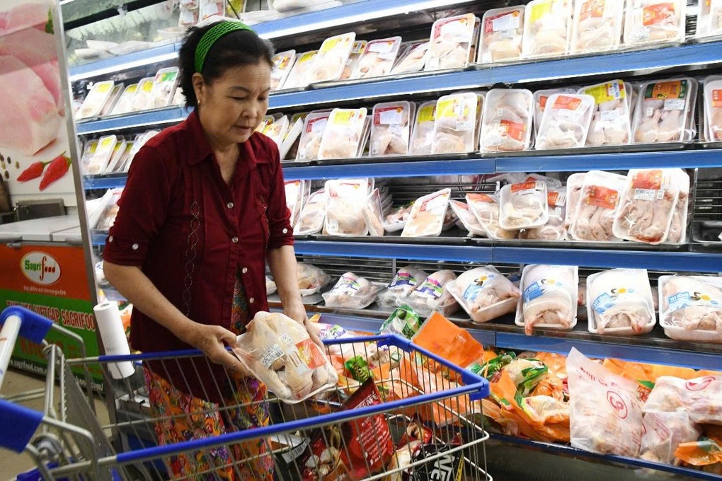 Siêu thị rục rịch tăng giá, Bộ Công Thương tìm cách bình ổn thị trường - 3