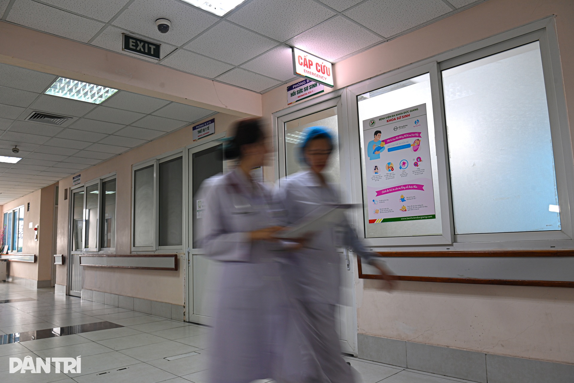 Những em bé lớn lên trong lồng ấp - 11