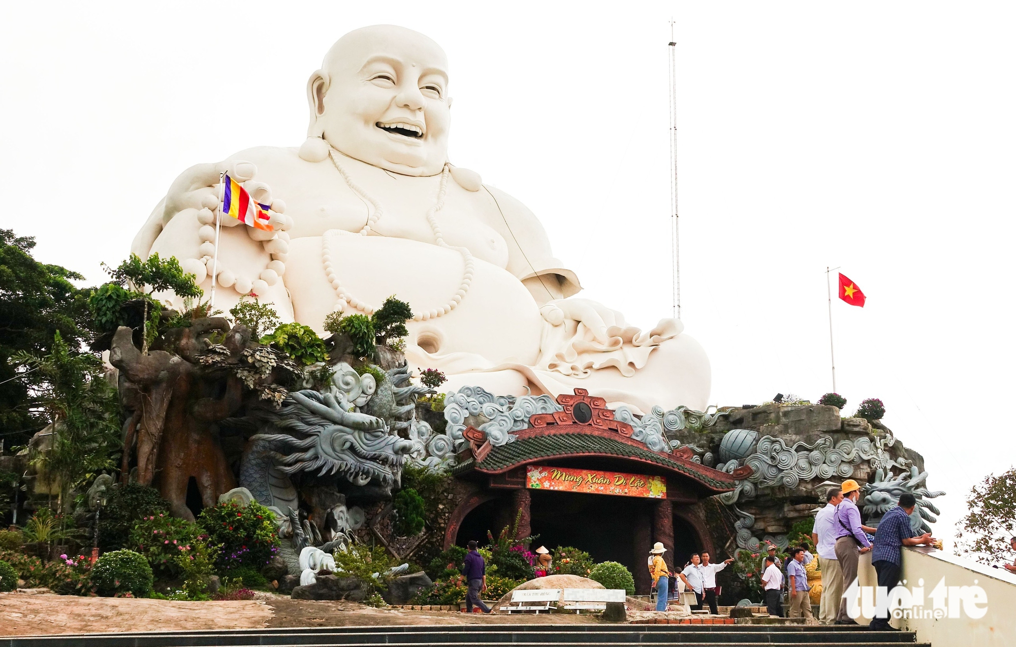 Núi Cấm - Ảnh 2.