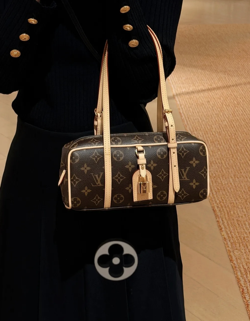 2026, dáng túi này sẽ hiện diện khắp nơi: Jennie đẩy Chanel hot nhất trend, giờ thì brand nào cũng có- Ảnh 13.