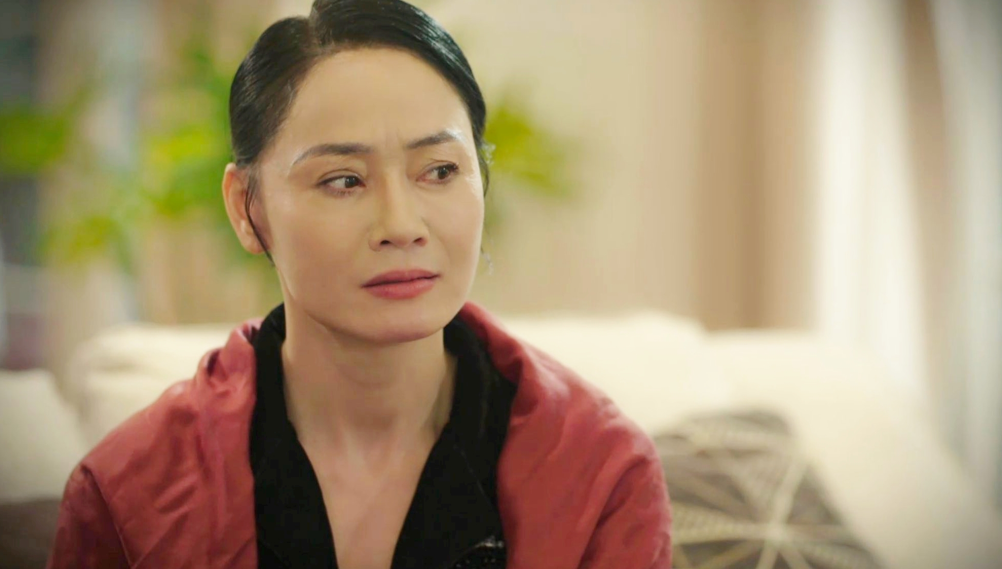 Tuyệt sắc giai nhân là NSƯT nổi tiếng miền Bắc một thời: Cứ xuất hiện là khán giả cầu xin 