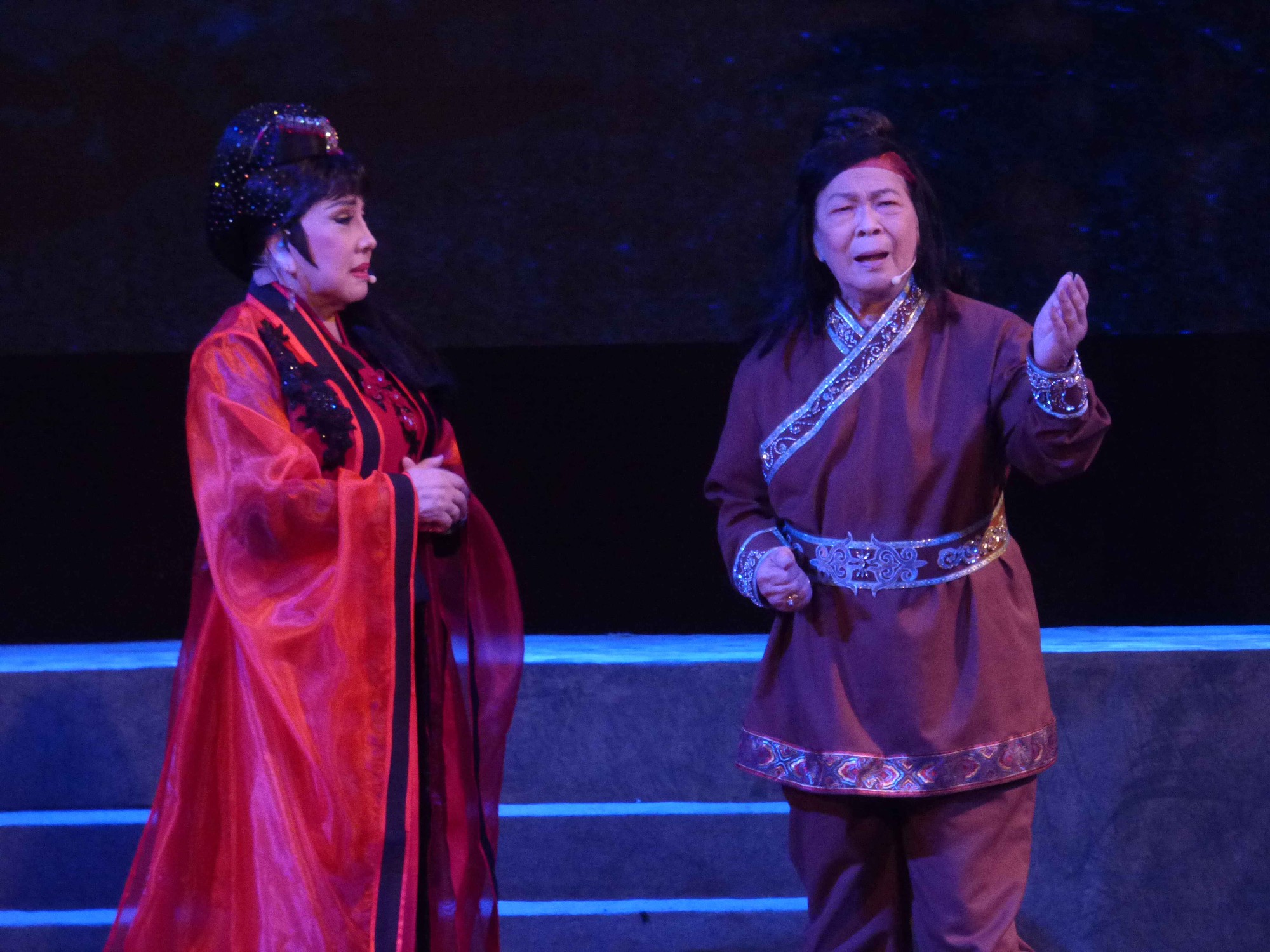 Nghệ sĩ hải ngoại trở về Việt Nam hát cải lương- Ảnh 2.