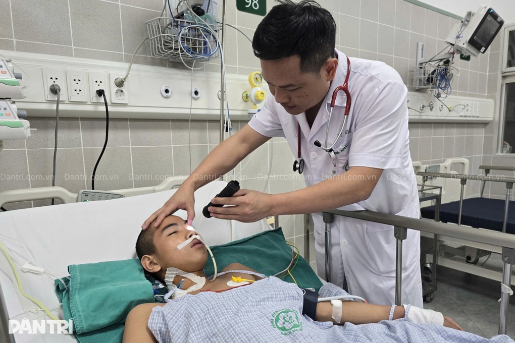 Bi kịch gia đình vùng cao: 3 mẹ con nguy cấp sau bữa cơm trưa - 3